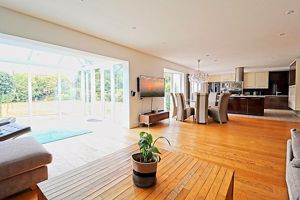 Photo 52- click for photo gallery